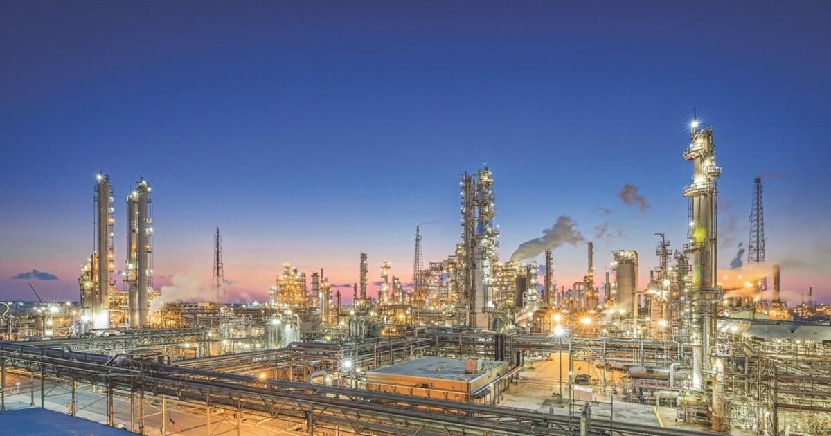 Norco Shell Refinery at twilight